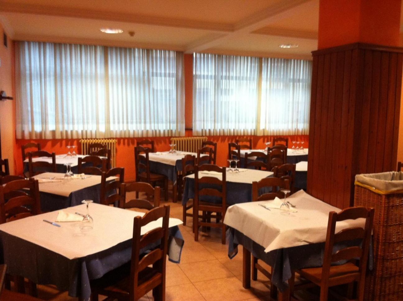 Hotel Valle De Ayala ยอดิโอ ภายนอก รูปภาพ